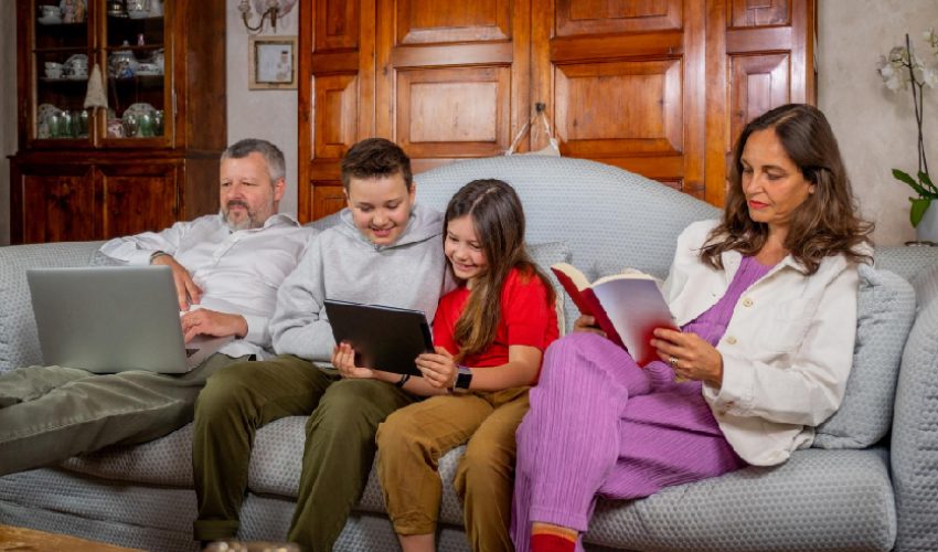 advgfade-04 (1) advgfade-04 (1)